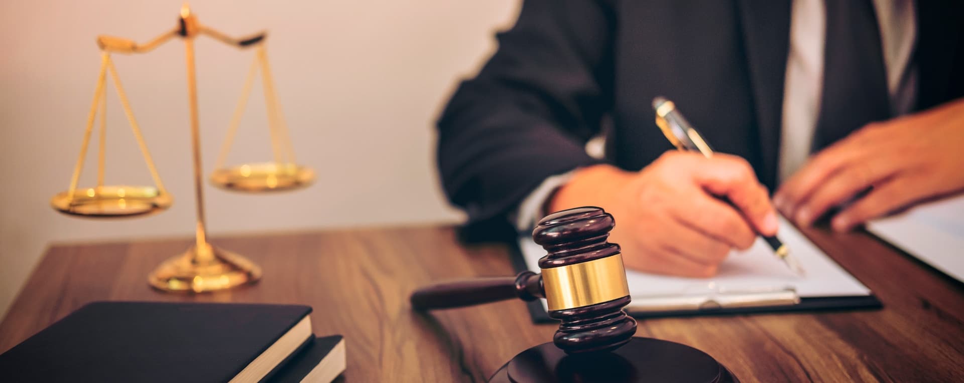 NON-COMPETE AND NON-SOLICITATION AGREEMENTS LAWYER